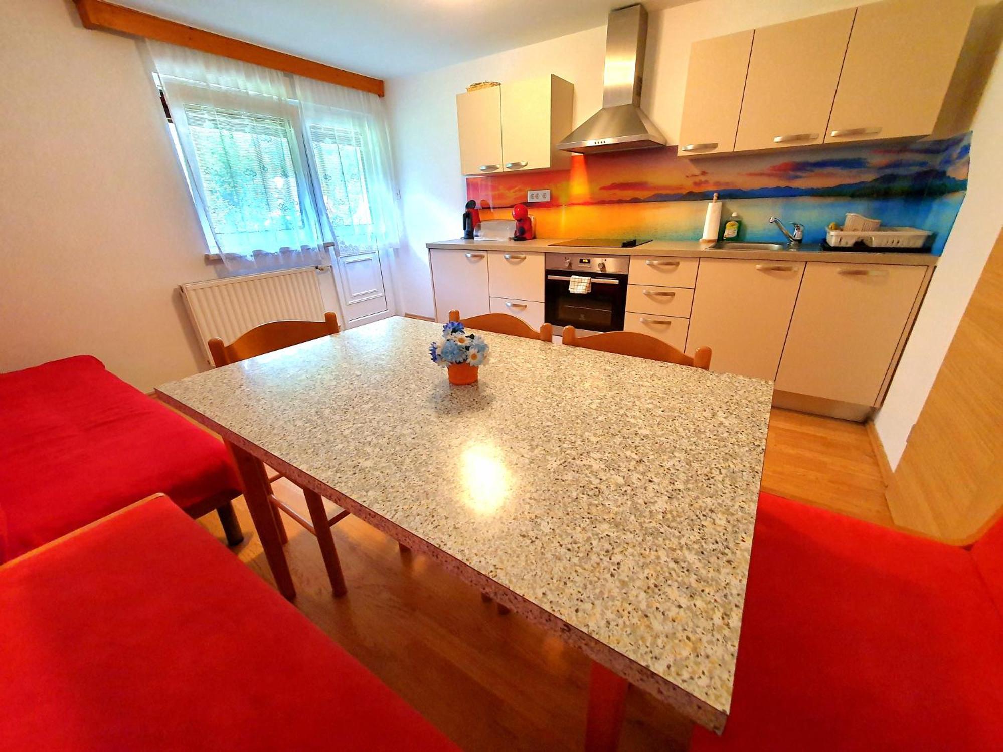 Apartmaji Zupanc Ivanka *